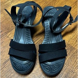 Nice pair of Crocs size 9w